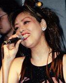 松田千春(ピアノ)