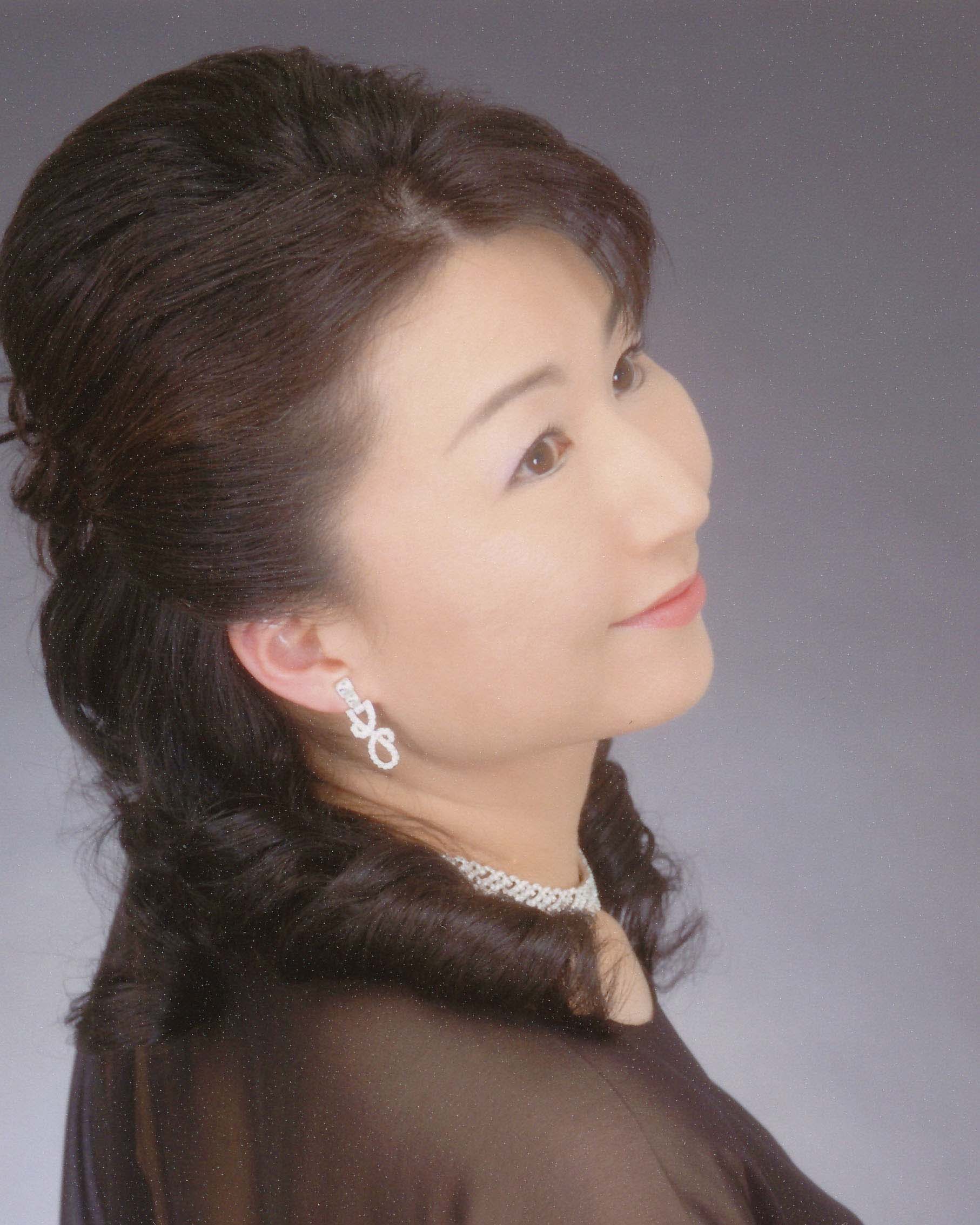 本村佳子(ピアノ)